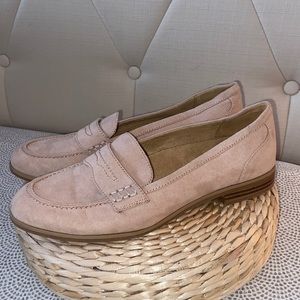 Naturalizer loafers size 8.5
